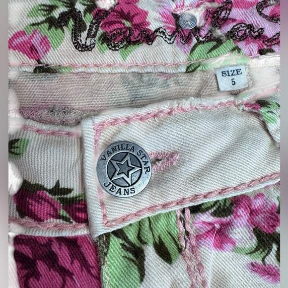 Vanilla Star.   Pink and Cream Jean Shorts with Floral Design - Picture 5 of 5